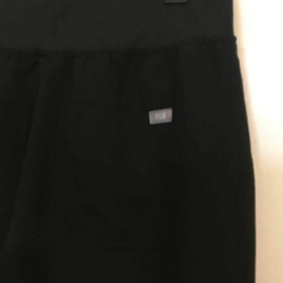 Figs High Waisted Zamora Jogger - Medium Black - Picture 3 of 6